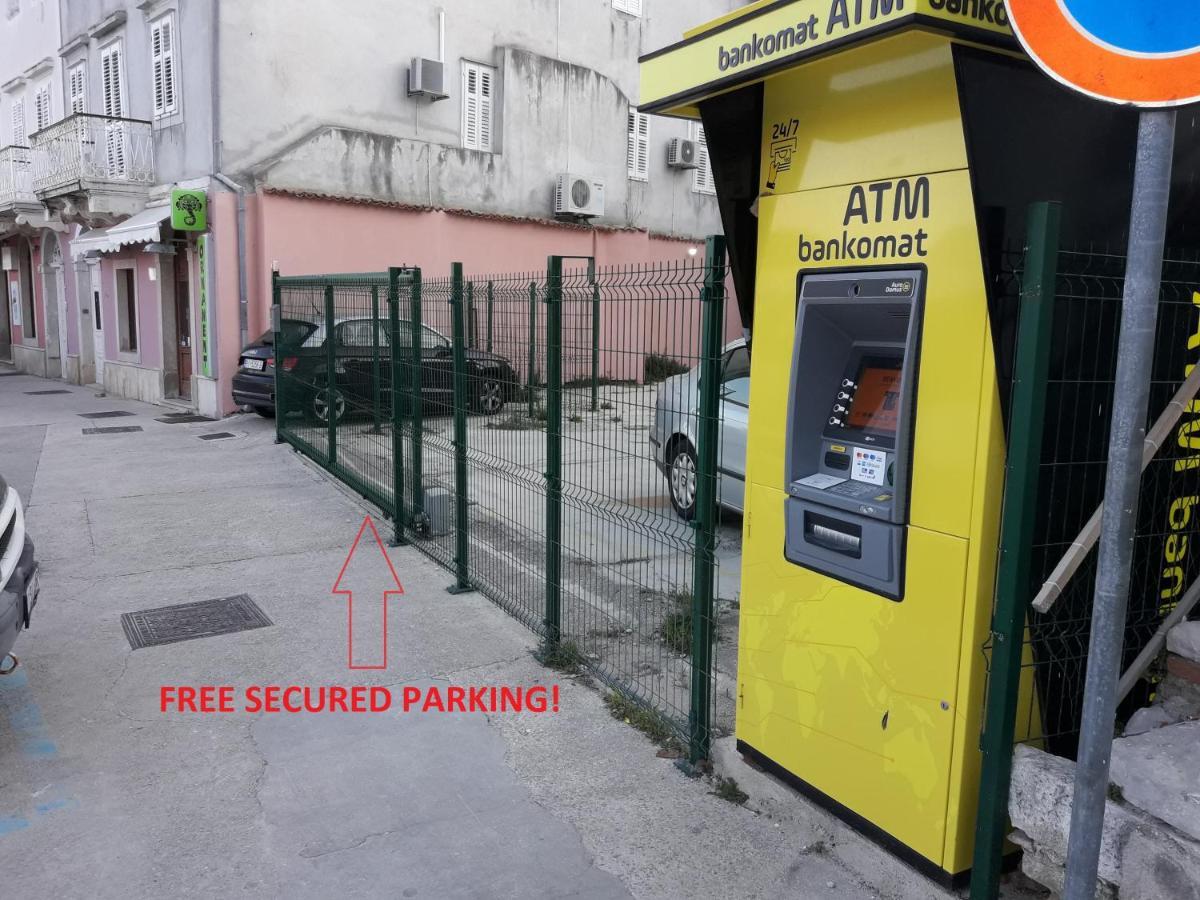 מאלי לוסיניי Apartments Vidulic מראה חיצוני תמונה